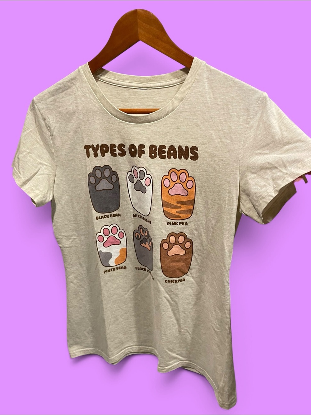 Cute creamy beans graphic t-shirt cartoon animal paws